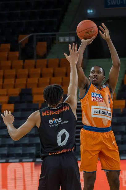 不菲的转会 不菲的转会